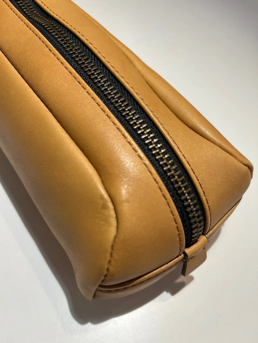 TUMI 40th Anniversary 1975 Leather Collection: Pencil Case / Cord & Tech Pouch